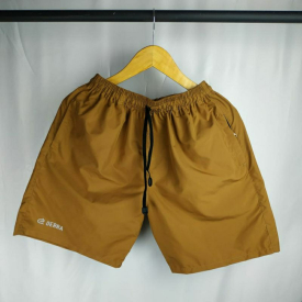 Celana pendek coklat