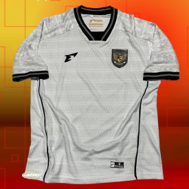 Jersey putih